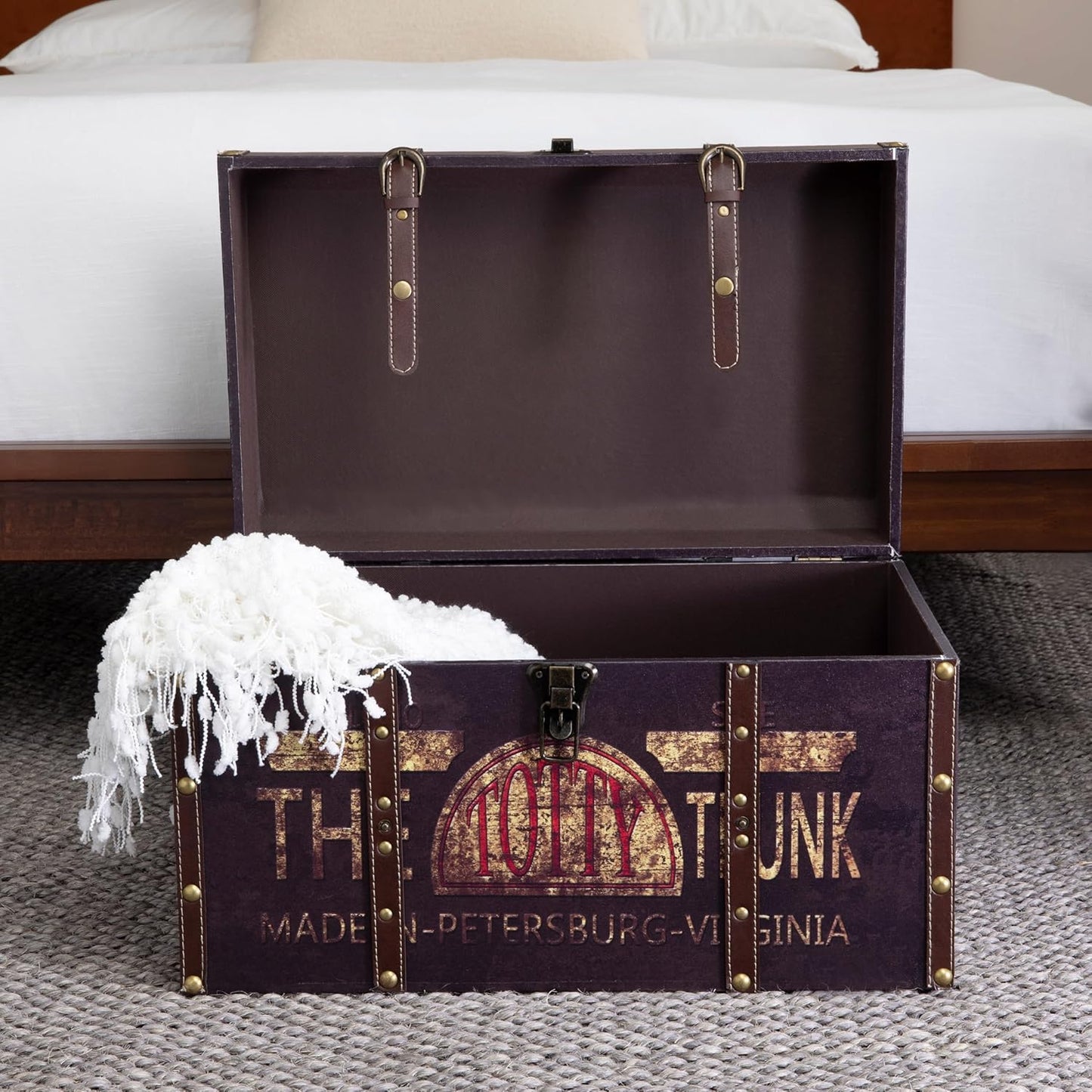 Elegant Vintage Storage Cabinet for Bedroom & Living Room