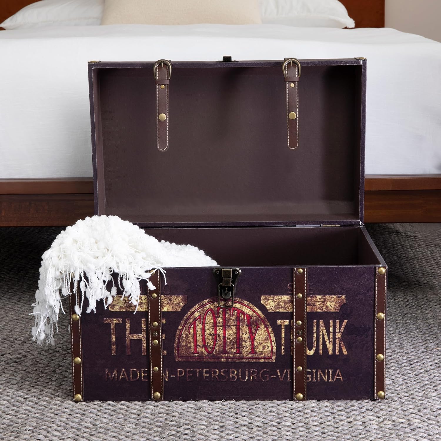 Elegant Vintage Storage Cabinet for Bedroom & Living Room